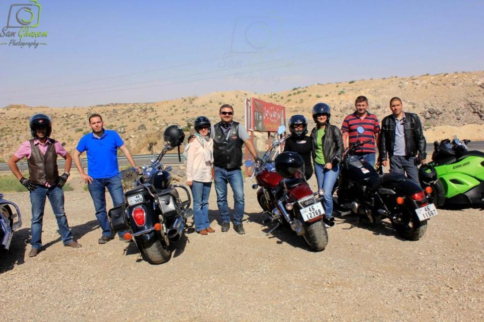 Trajan Guest House Al-Mughayer Buitenkant foto